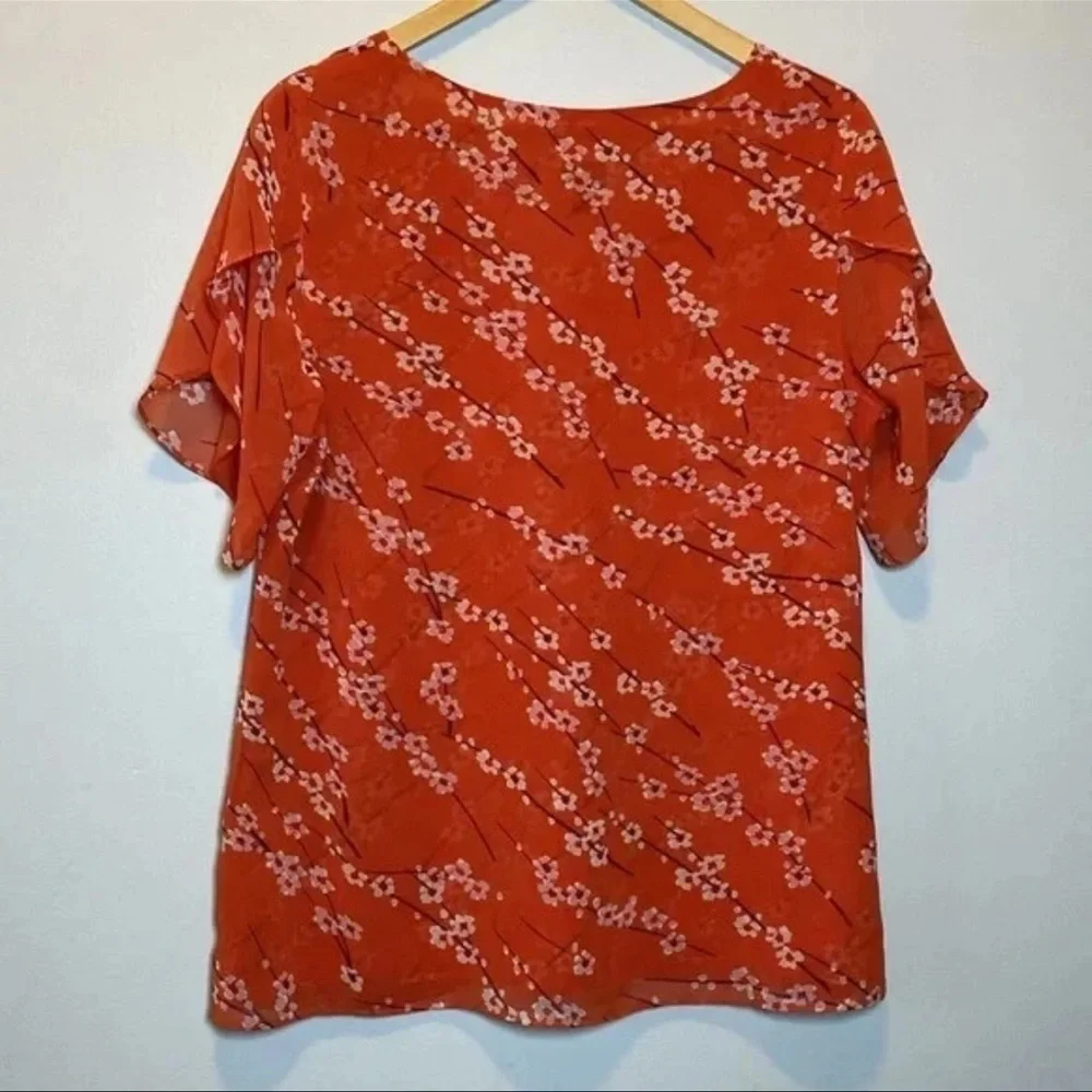 Cabi cherry blossom blouse #5712 size Medium - Picture 7 of 7